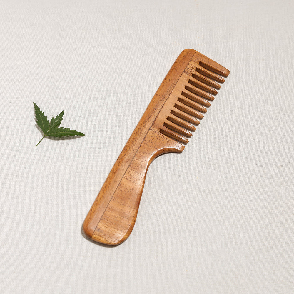 wooden comb 