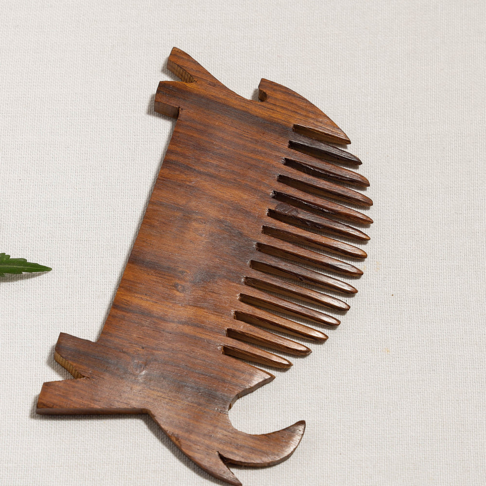 wooden comb 