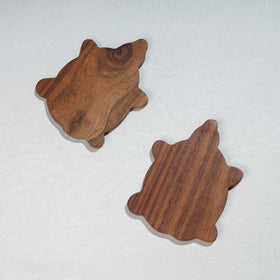  Hand Carved Sheesham Wood Coasters Online at iTokri.com 