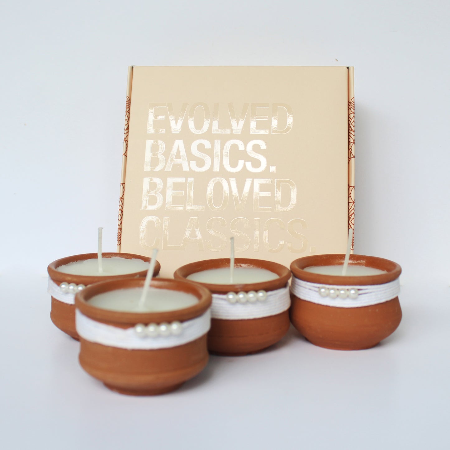 Terracotta Handmade 'DEKO' Blended Soy Wax Terracotta Candles (Set of 4)