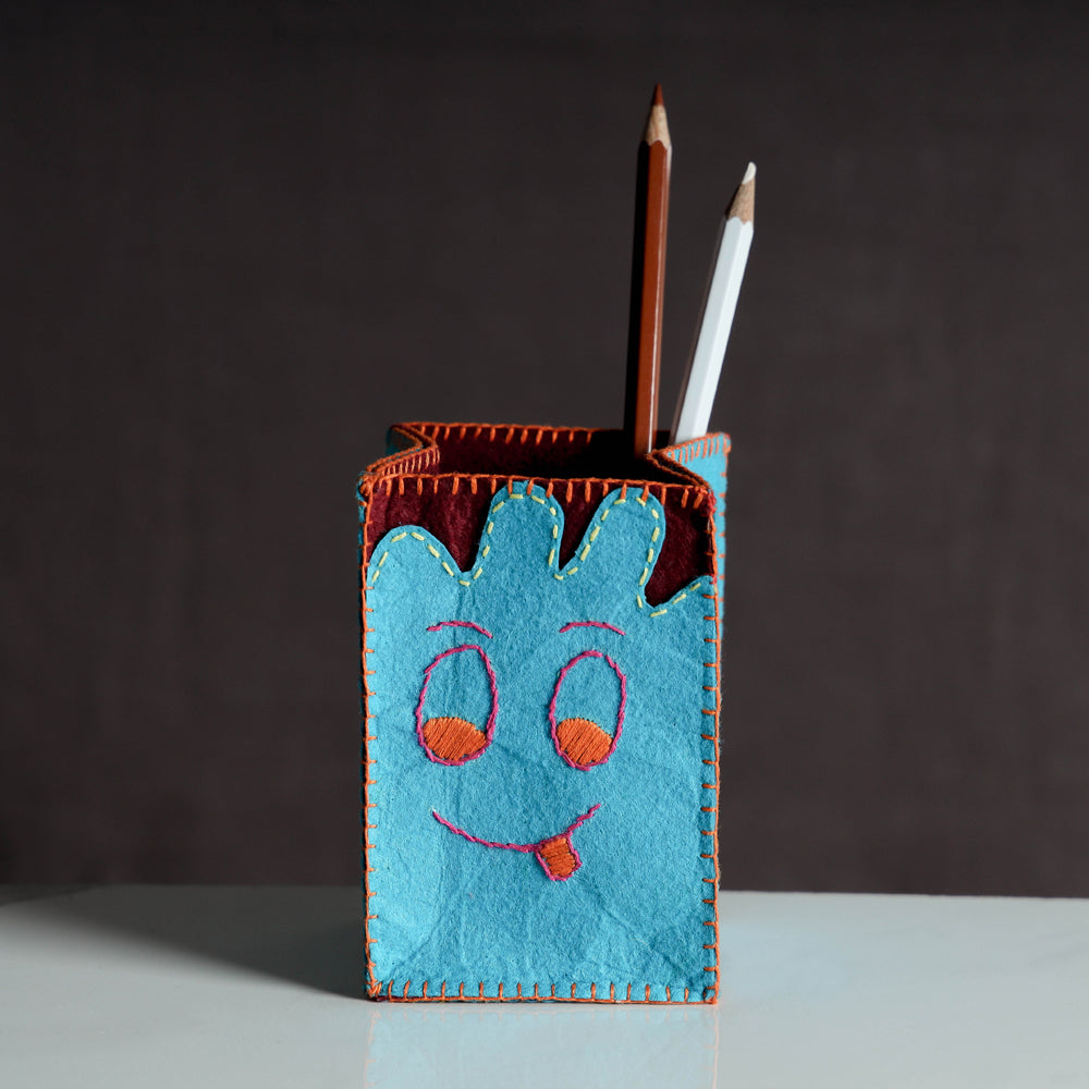 Threadwork Story Board Pen Stand - Toothy