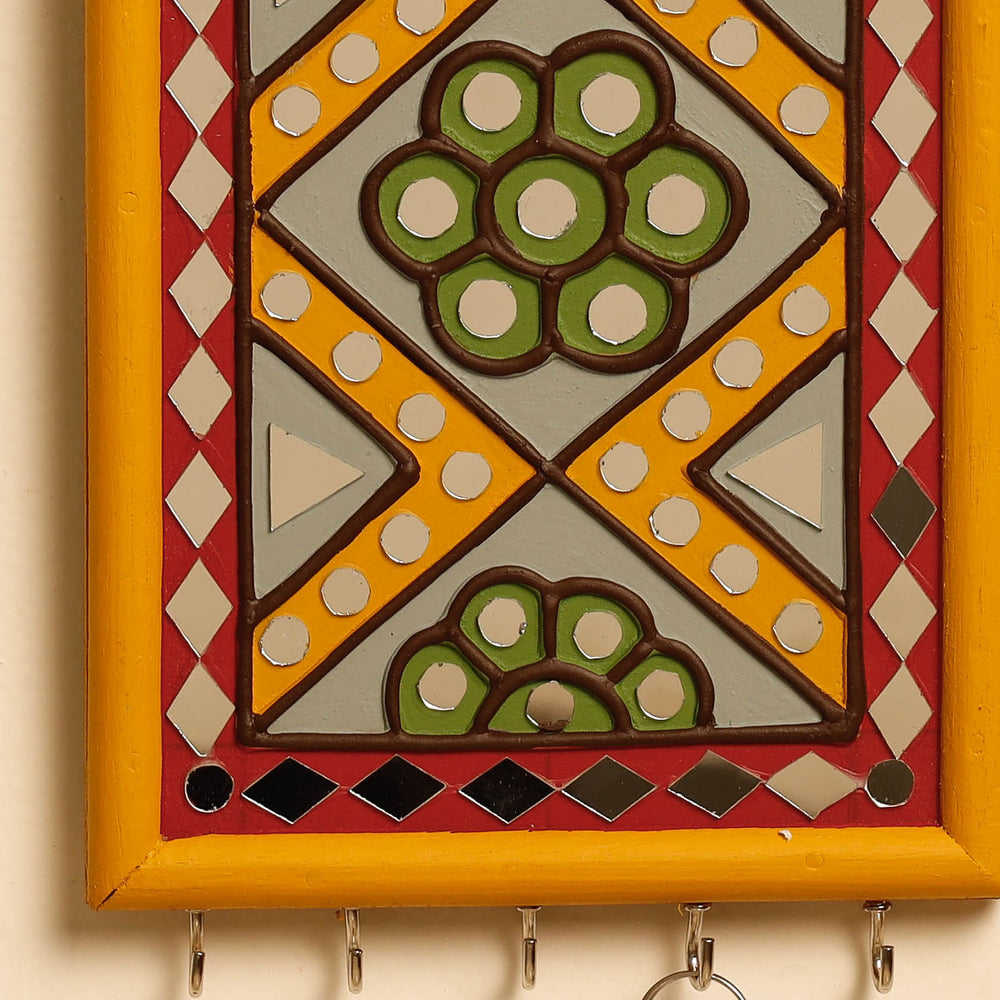 Kutch Mud Mirror Work Lippan Art Key Holder (9 x 6 in)