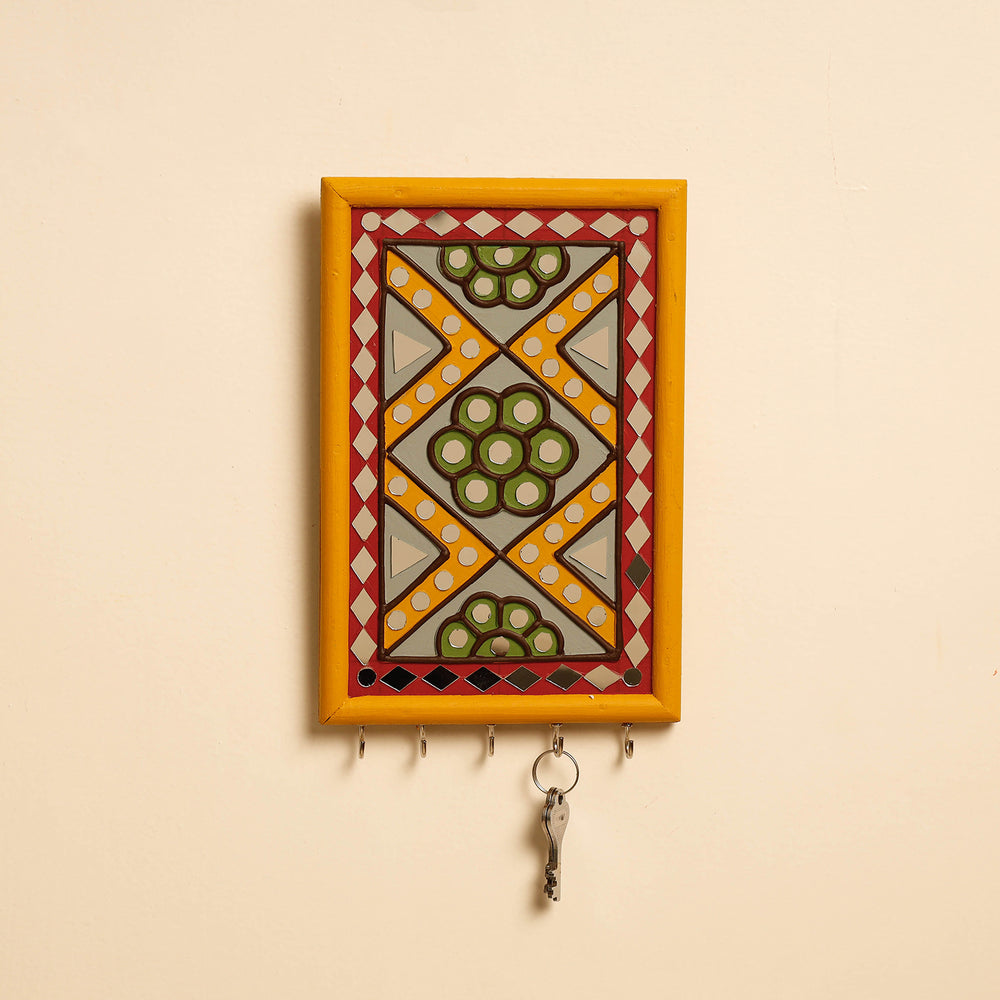 Kutch Mud Mirror Work Lippan Art Key Holder (9 x 6 in)