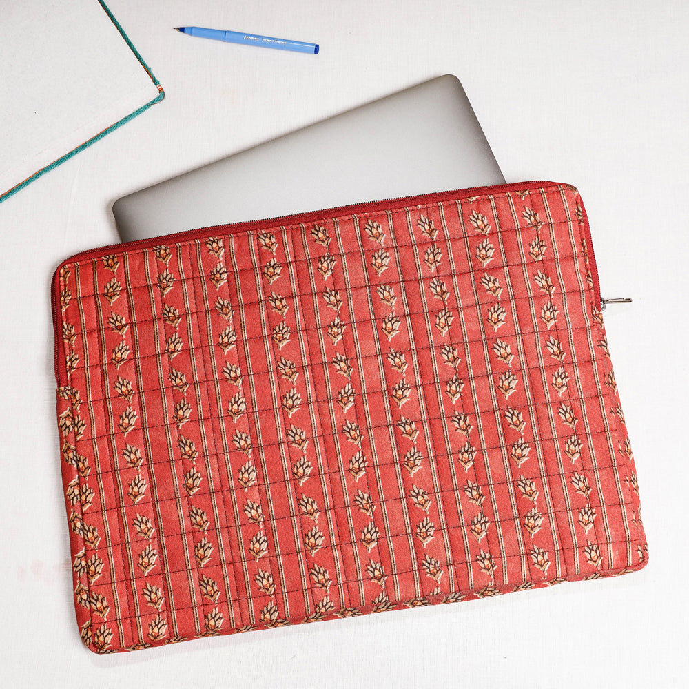 quilted laptop sleeve