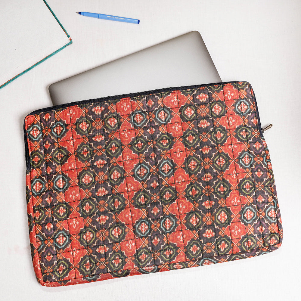 quilted laptop sleeve