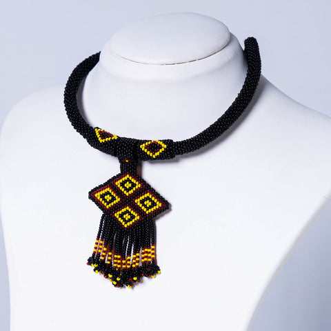 neemuch beadwork necklace