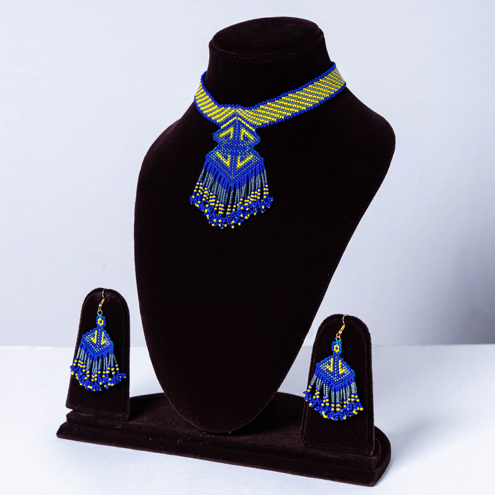 beadwork necklace set