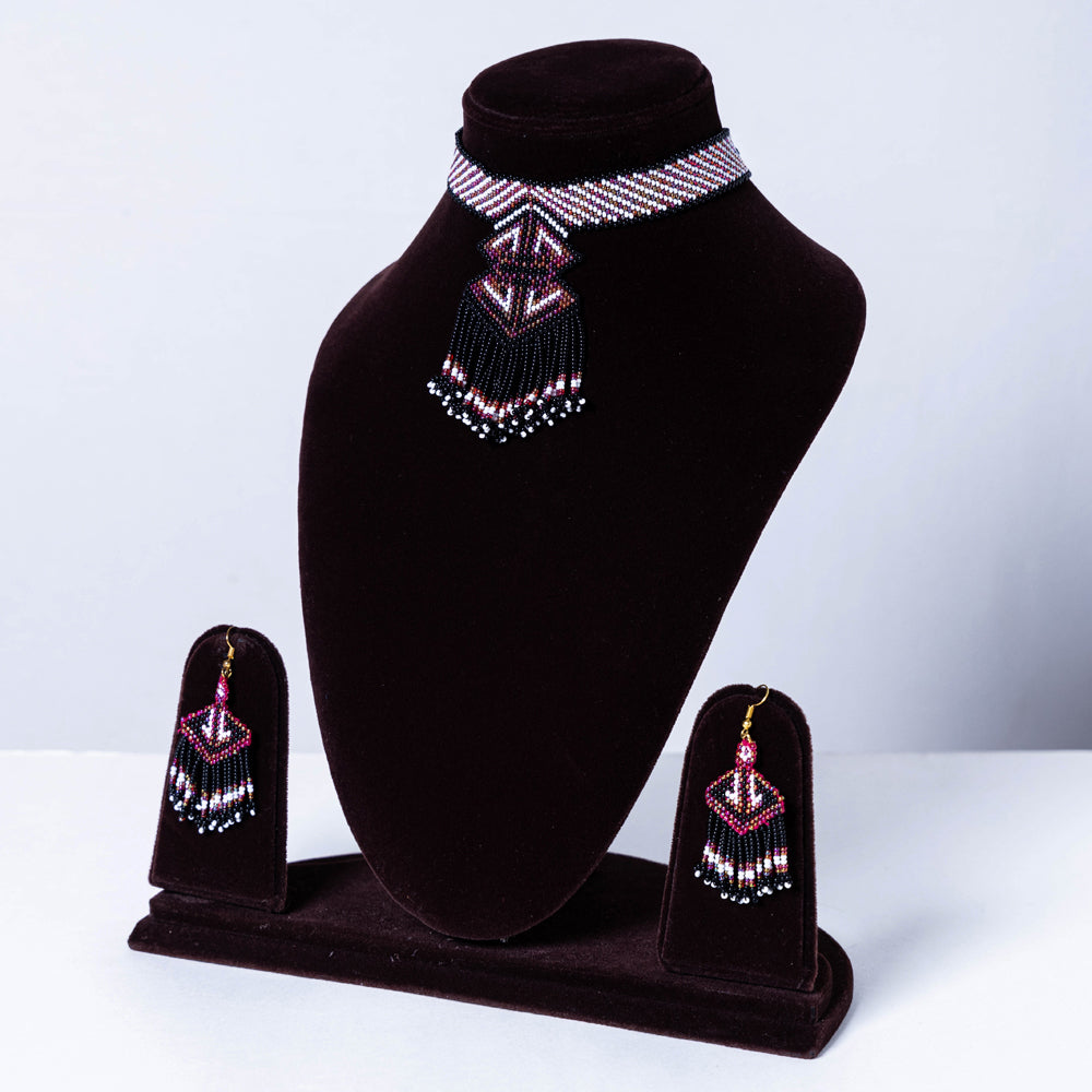 neemuch beadwork necklace set