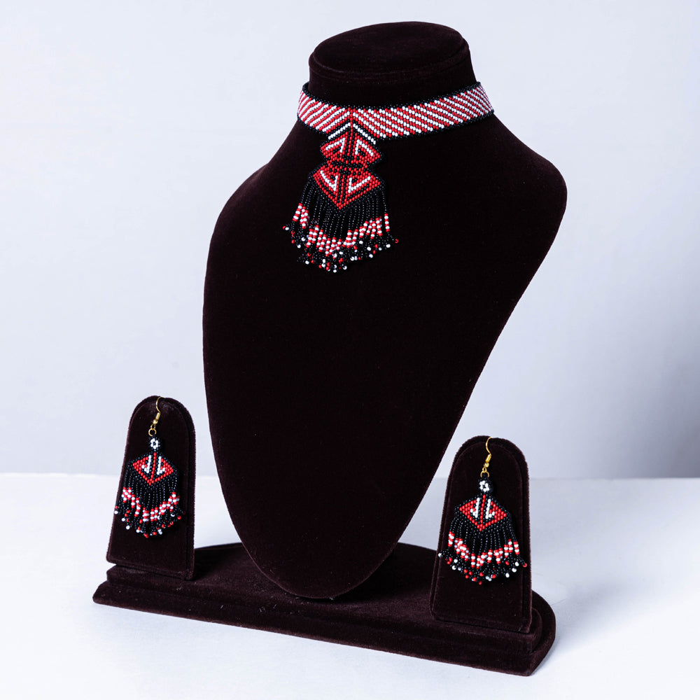 neemuch beadwork necklace set