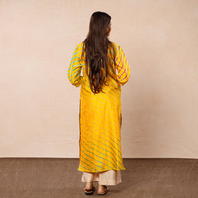 Buy Leheriya Tie-Dye Chanderi Silk Long Kurta Online l iTokri.com