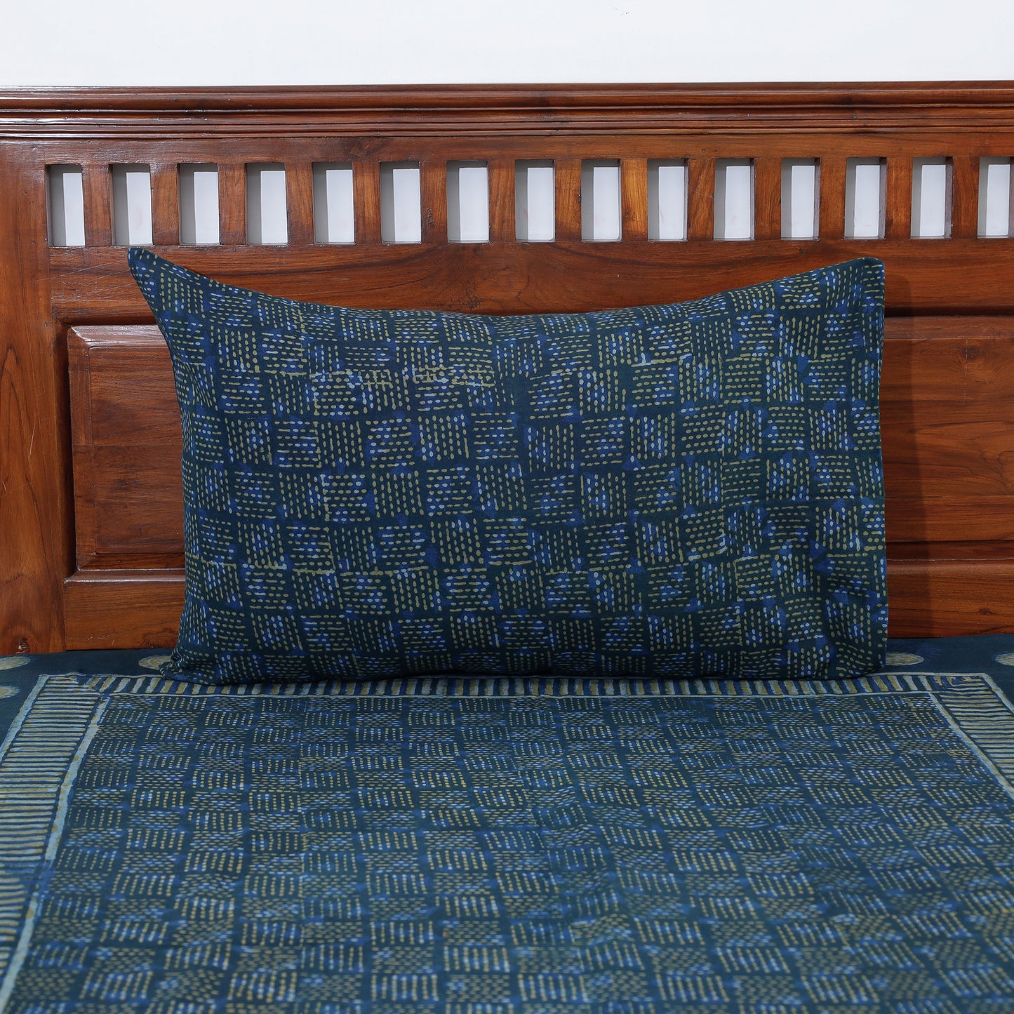 Green - Akola Block Printing Jhiri Handloom Cotton Single Bed Cover (97 x 59 in)