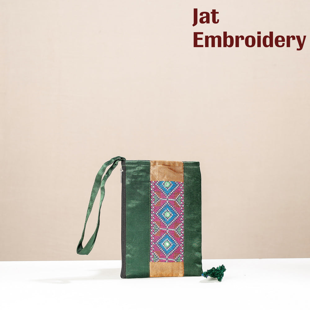 embroidery mobile pouch