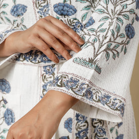 Sanganeri block printed waffle weave handwoven bath robe