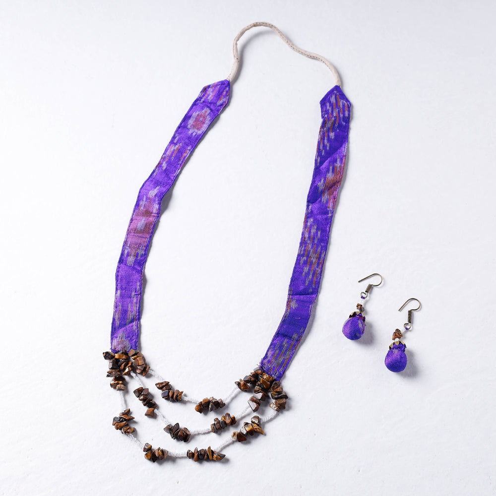 beadwork necklace set