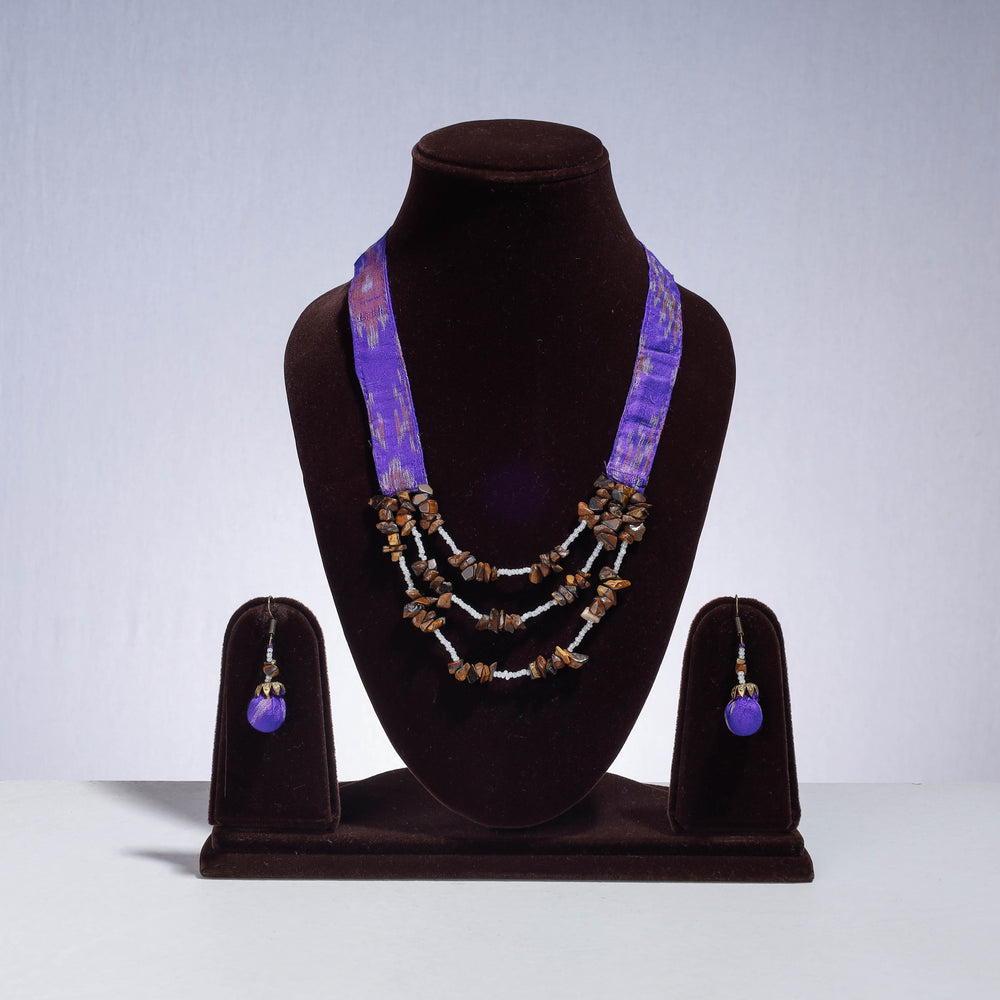 beadwork necklace set