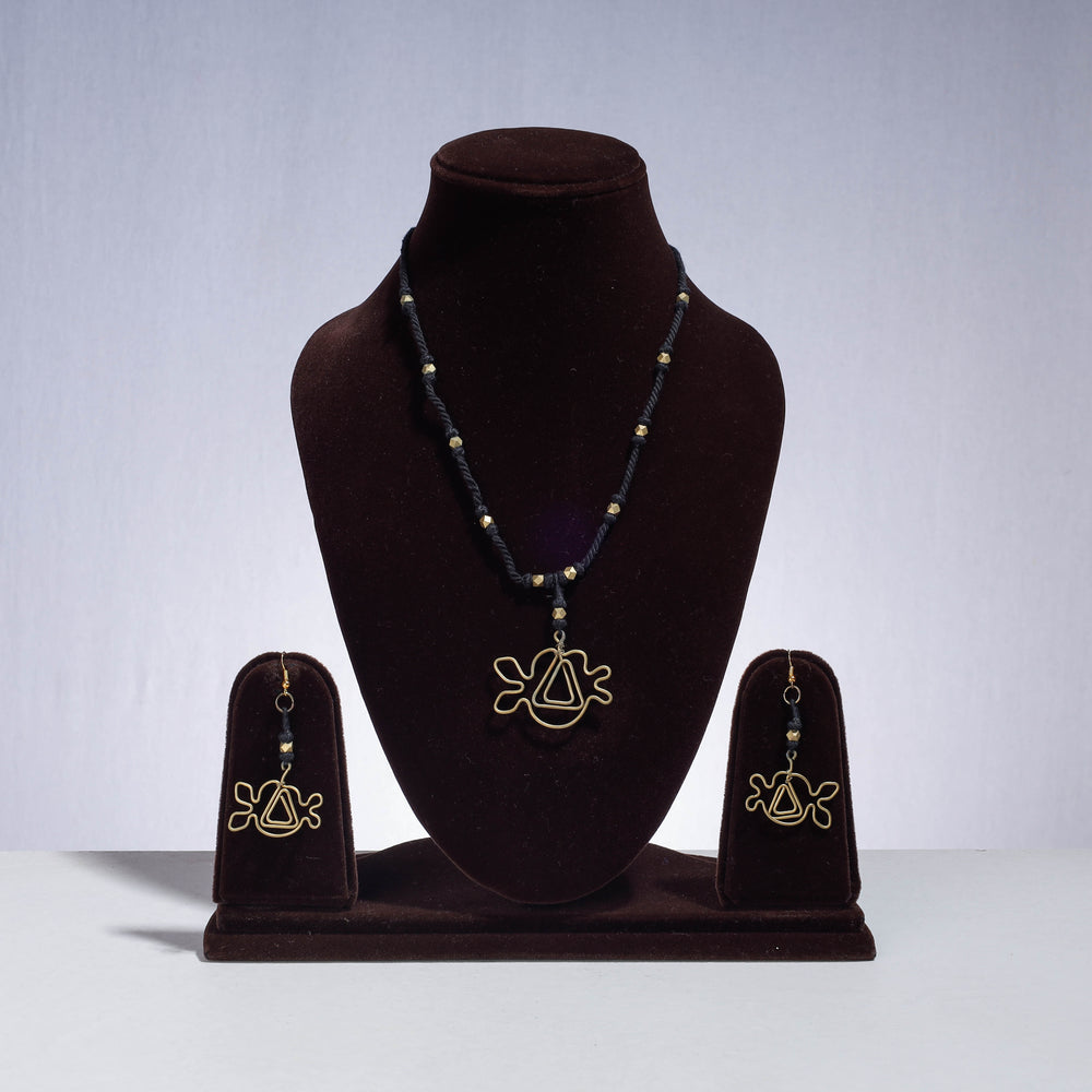 patwa thread necklace set