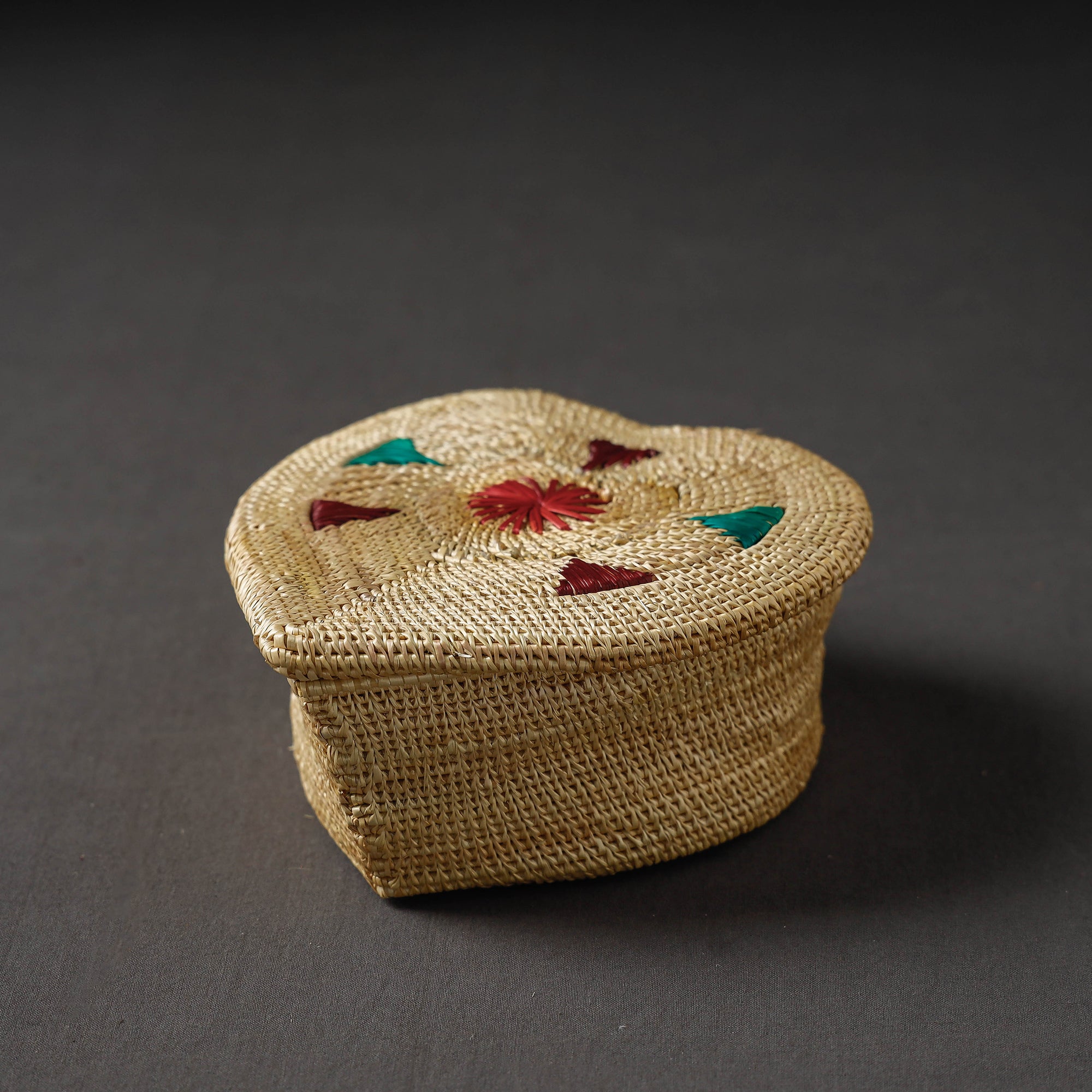  Beige Handcrafted Golden Grass Multipurpose Box (6 x 6 in)