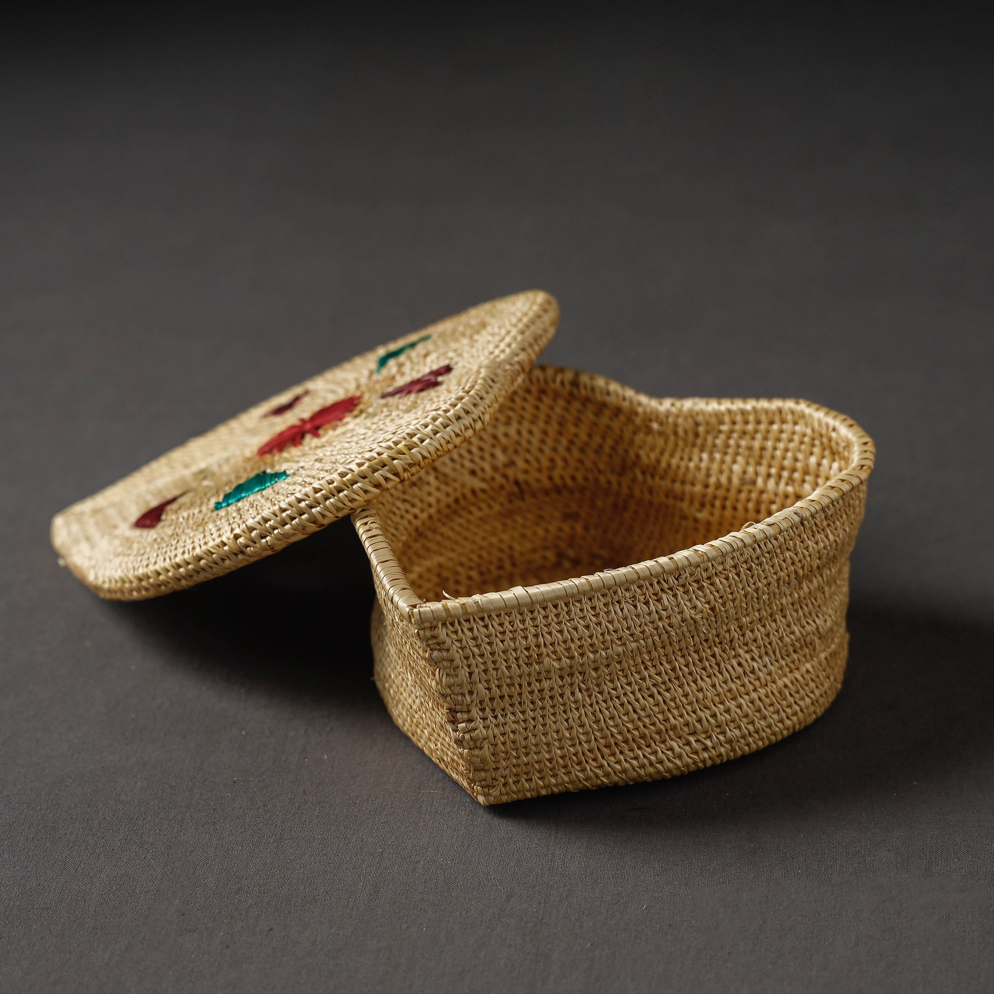  Beige Handcrafted Golden Grass Multipurpose Box (6 x 6 in)