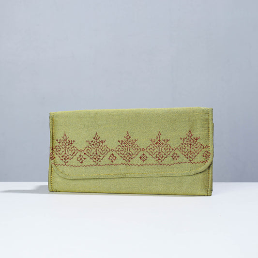 embroidery clutch