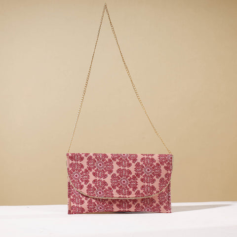 printed sling clutch 