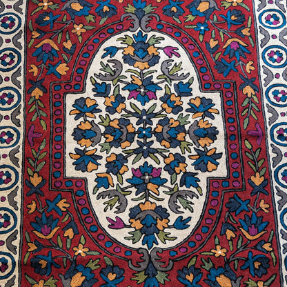 Original Chain Stitch Crewel Wool Thread Hand Embroidery Carpet (47 x 29 in)