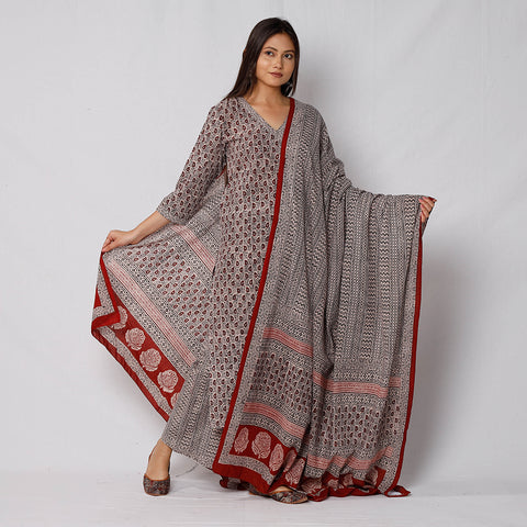 Black - Bagh Block Printed Cotton Kurta with Palazzo & Dupatta Set 11