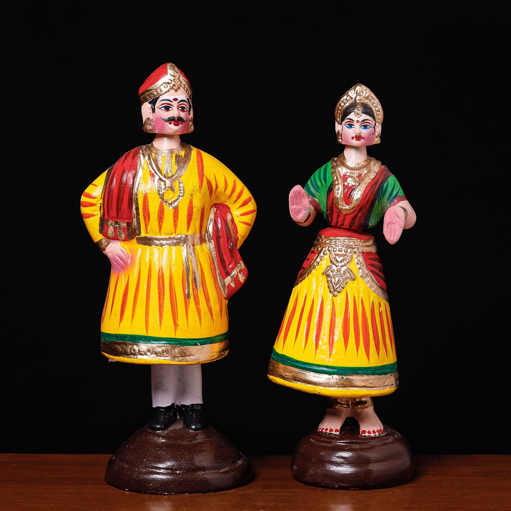 Buy Bobble Head Thatha Patti Thanjavur Traditional Dolls Online at ...