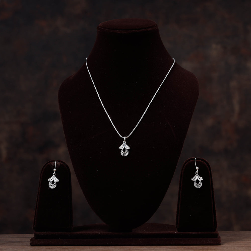 filigree silver necklace set