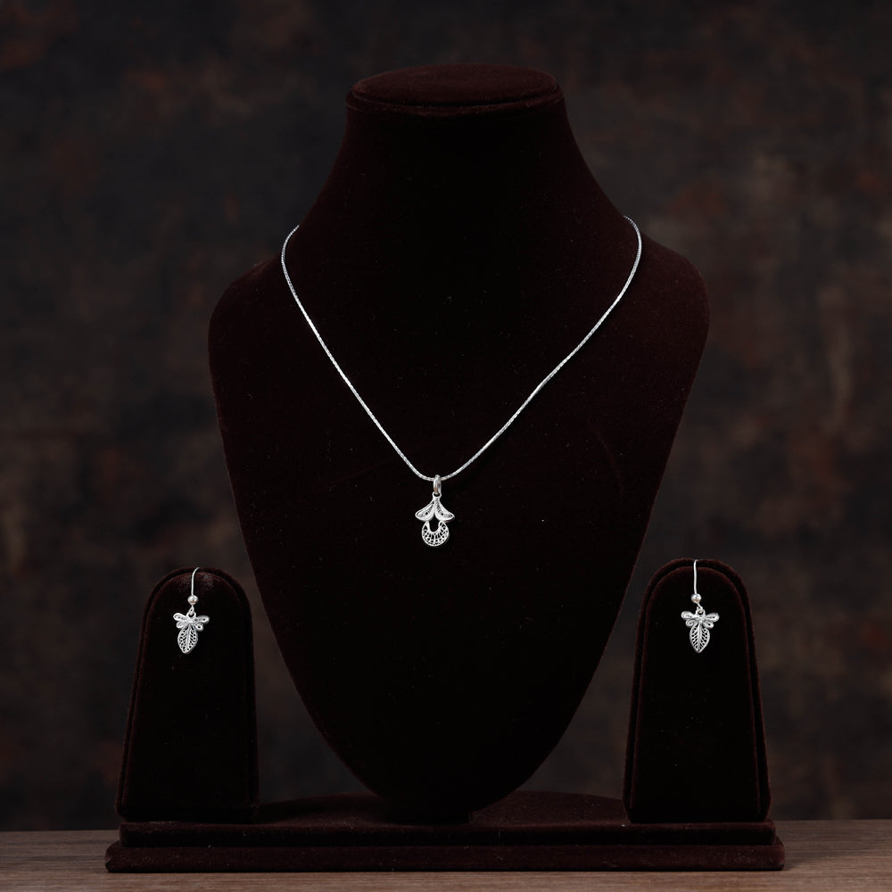 filigree silver necklace set