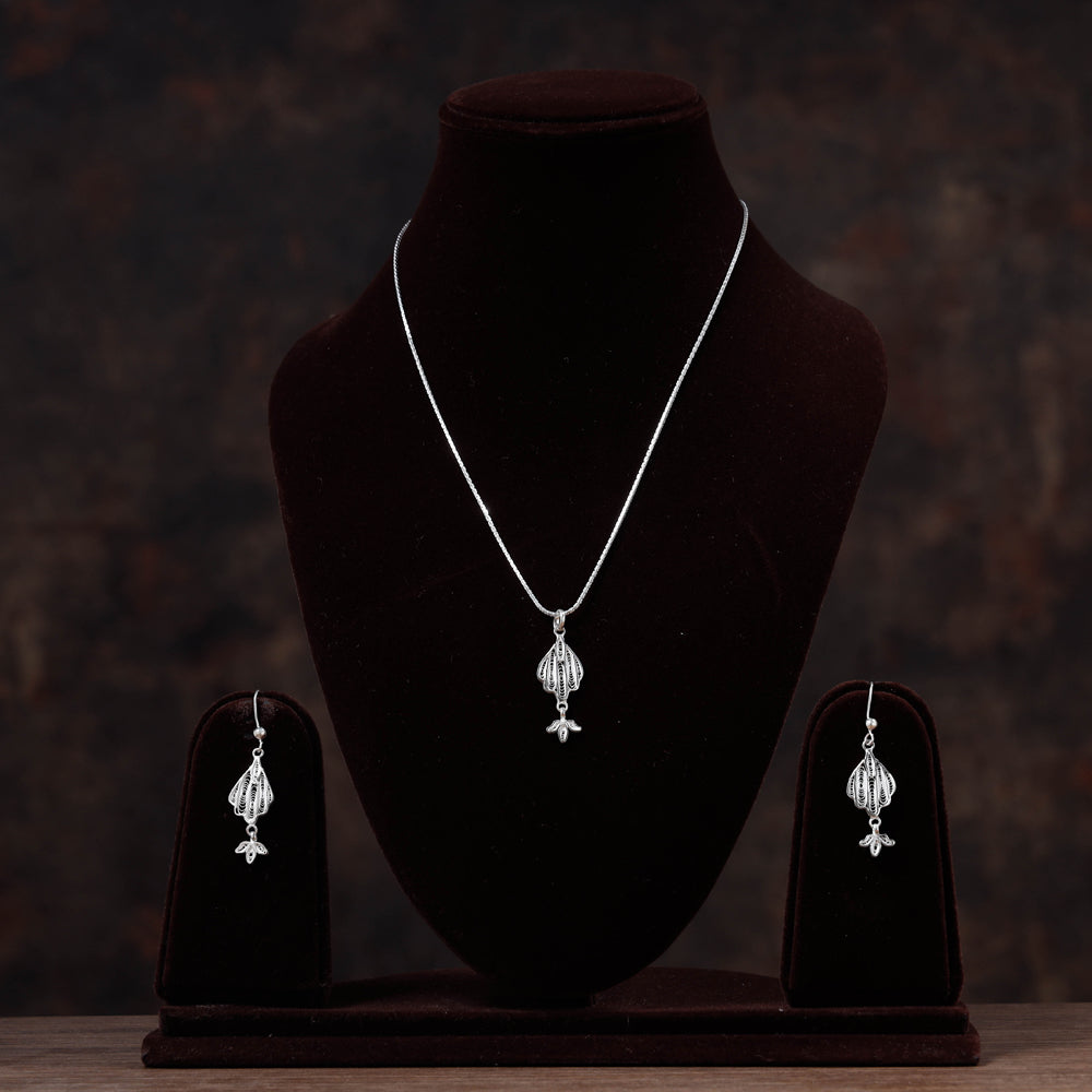 filigree silver necklace set