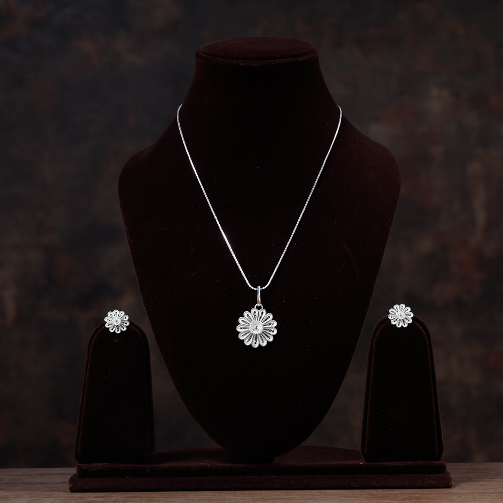 filigree silver necklace set