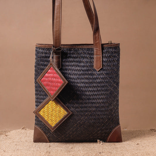 Black - Sitalpati शीतल पाटी Grass Handwoven Shoulder Bag with Leather Handle
