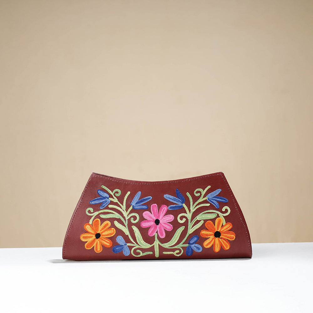 embroidery clutch 