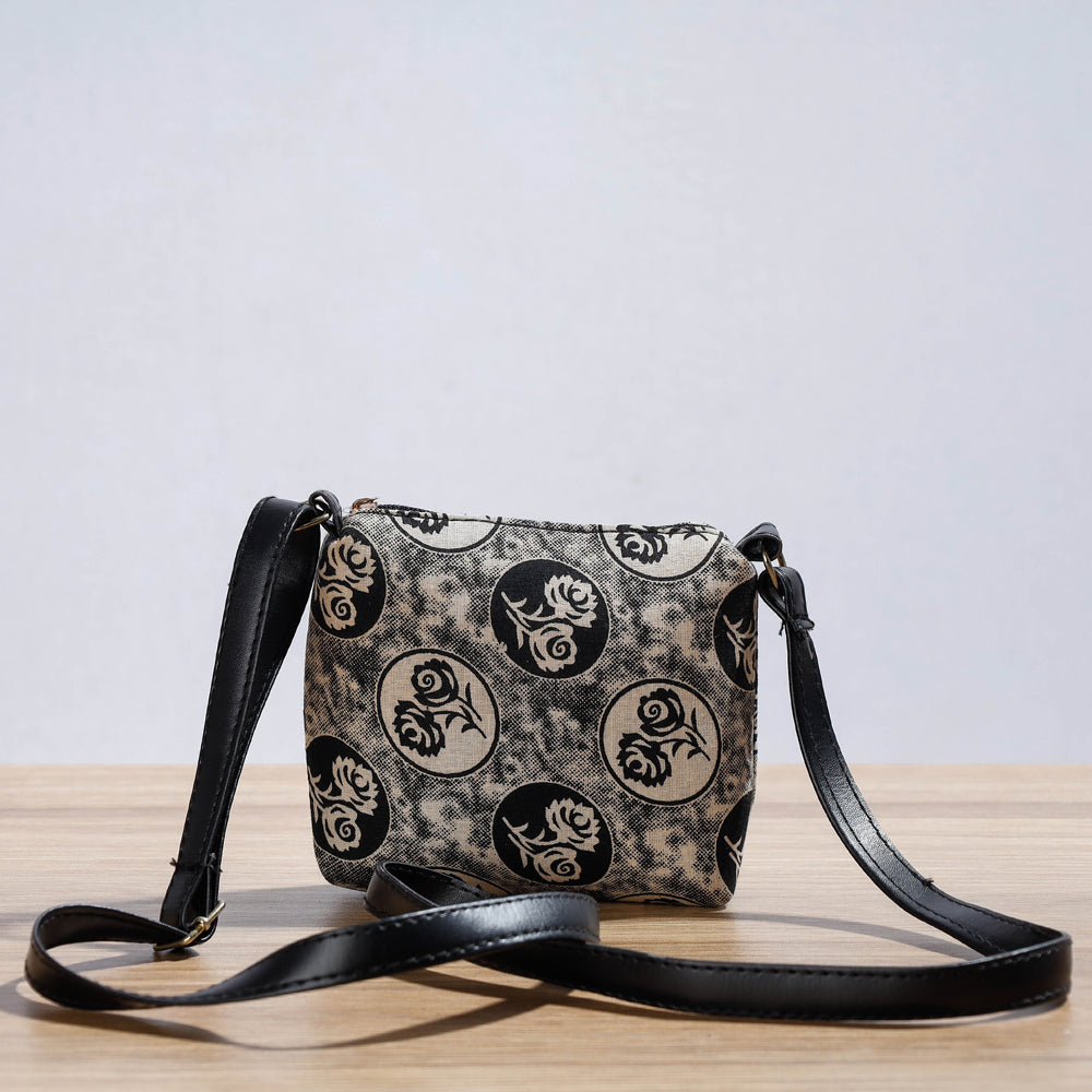 screen print shoulder bag