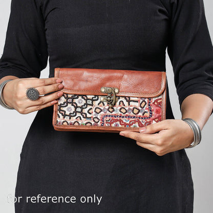 Kutch Embroidered Cotton Wallet