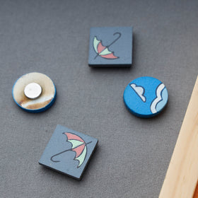  Miniature Handpainted Pine Wood Magnetic Tic Tac Toe 