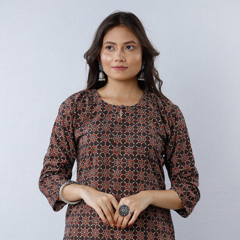 Buy iTokri Casuals - Ajrakh Block Printed Cotton Long Kurta Online at iTokri.com