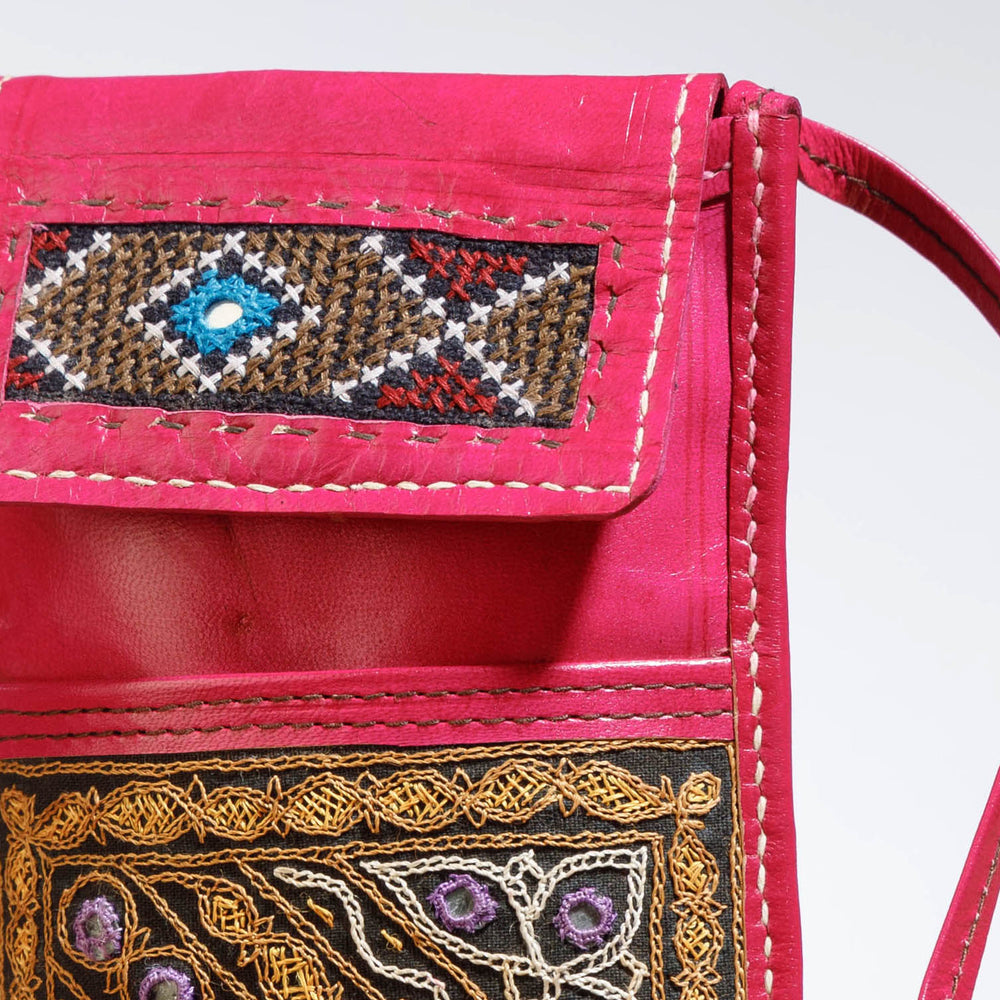 embroidery mobile sling pouch